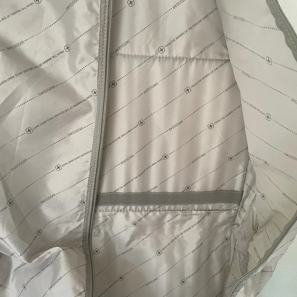 Swiss Gear Garment Bag Accessory‎ Sleeve Swissgear Travel Hanging Beige Trifold